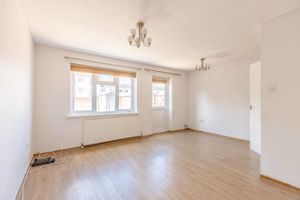 Living room- click for photo gallery